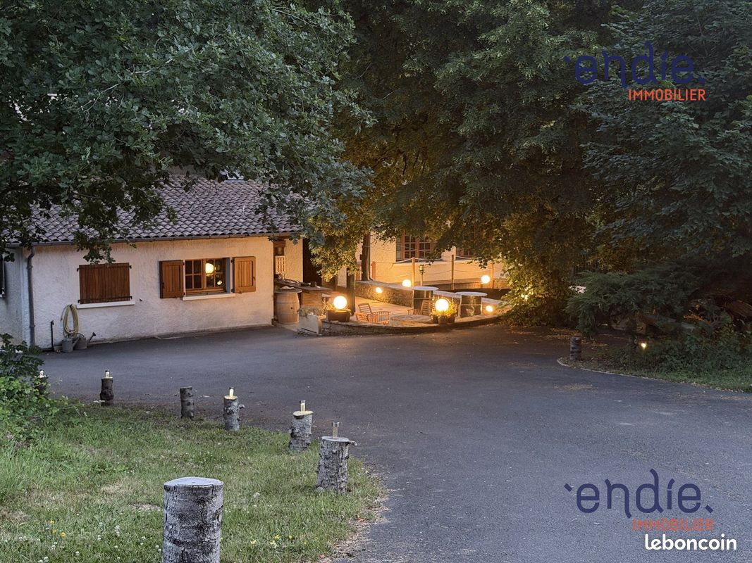 Maison 11 pièces 260 m² · à Terre-de-Bancalié · 260 m² · 765 000 €