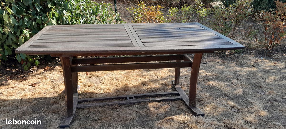 Table de jardin (image 1)