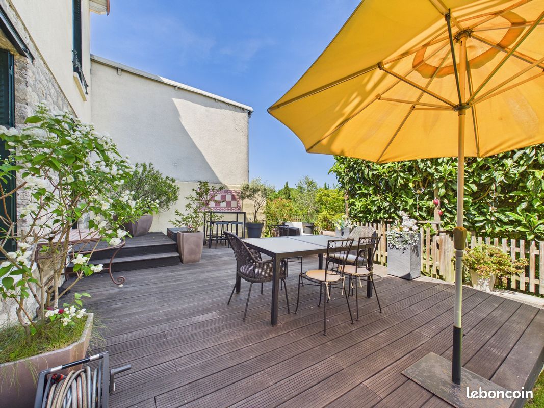 Maison 7 pièces 153 m² · à Créteil · 153 m² · 680 000 €