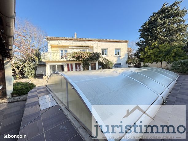 Villa 8 pièces 166 m²