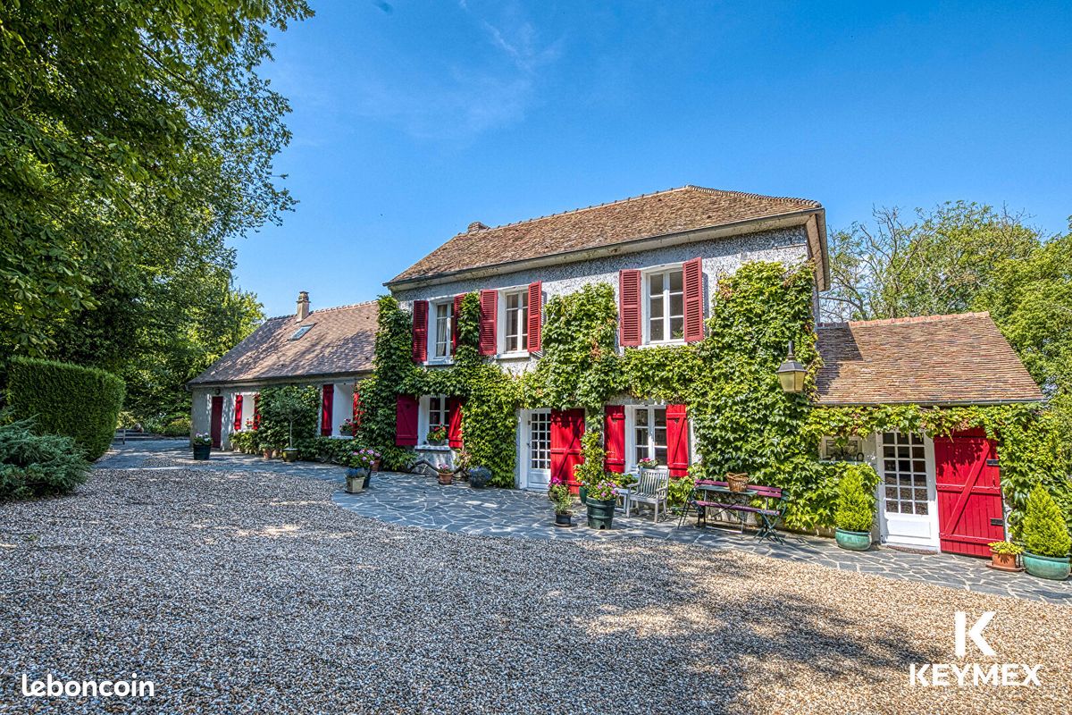 Maison 8 pièces 161 m² · à Pontoise · 161 m² · 599 000 €