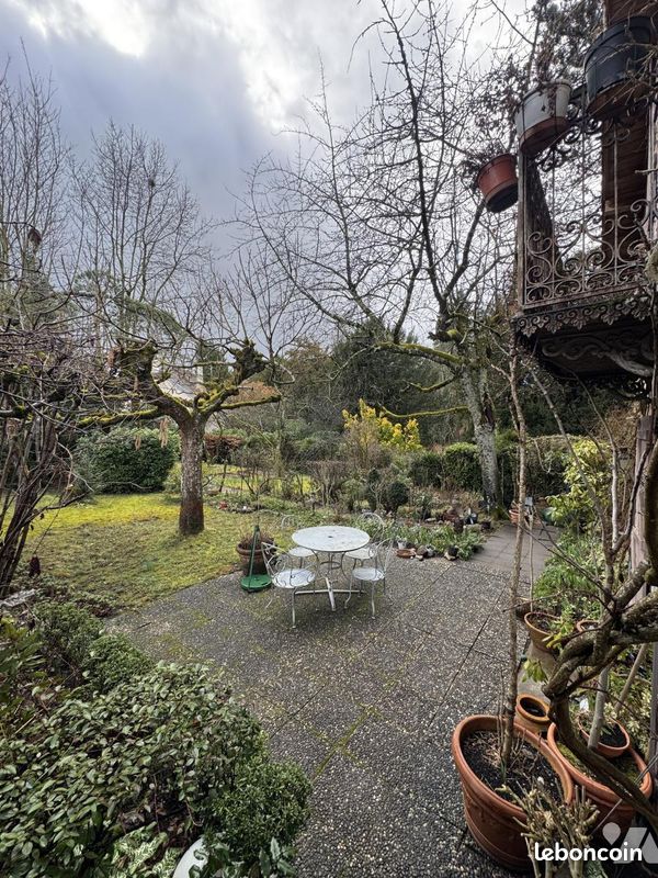 Maison 8 pièces 161 m² · à Besançon · 161 m² · 345 000 €