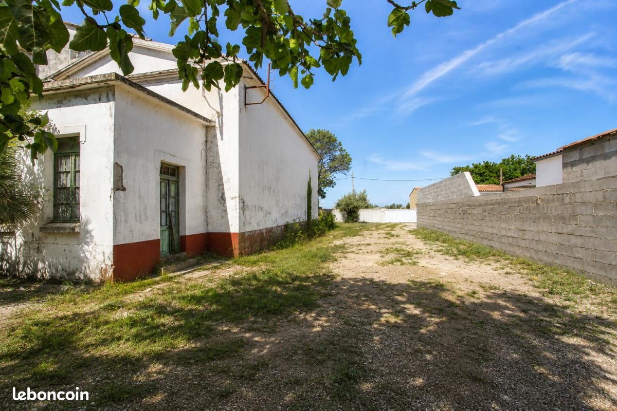Terrain 763 m² Canet · 104 980 €