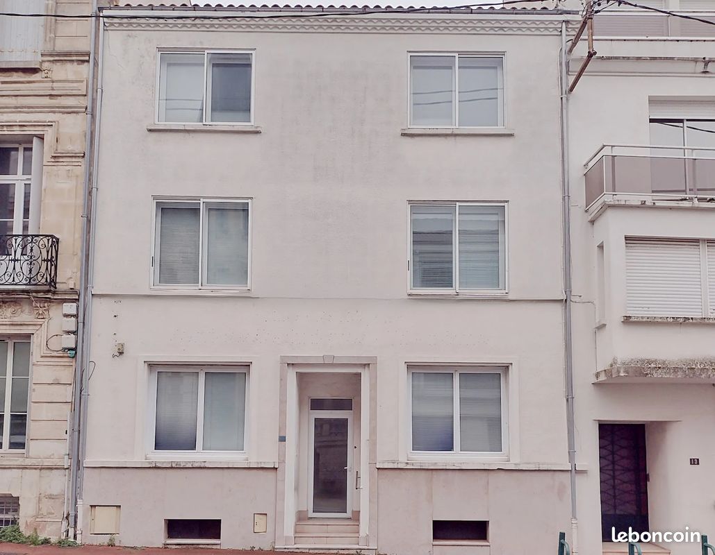 Local commercial 10 pièces 300 m² · à Royan · 300 m² · 630 000 €