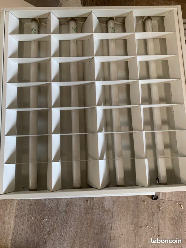Luminaire de bureau (image 1)