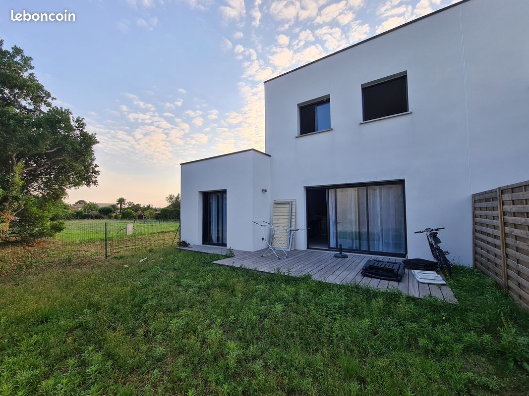 Maison 5 pièces 117 m² · à Mérignac · 117 m² · 2 110 €/mois