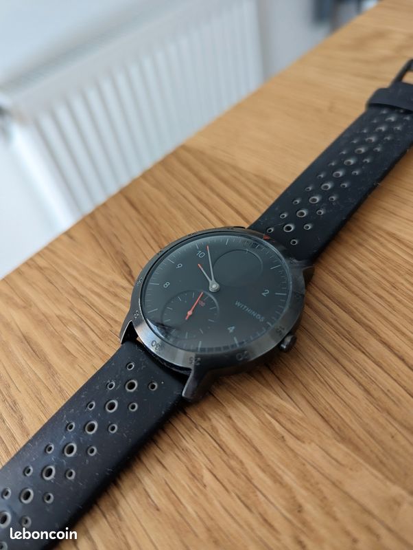 Withings STEEL HR Homme 40 mm Montre connectée Sport (image 1)