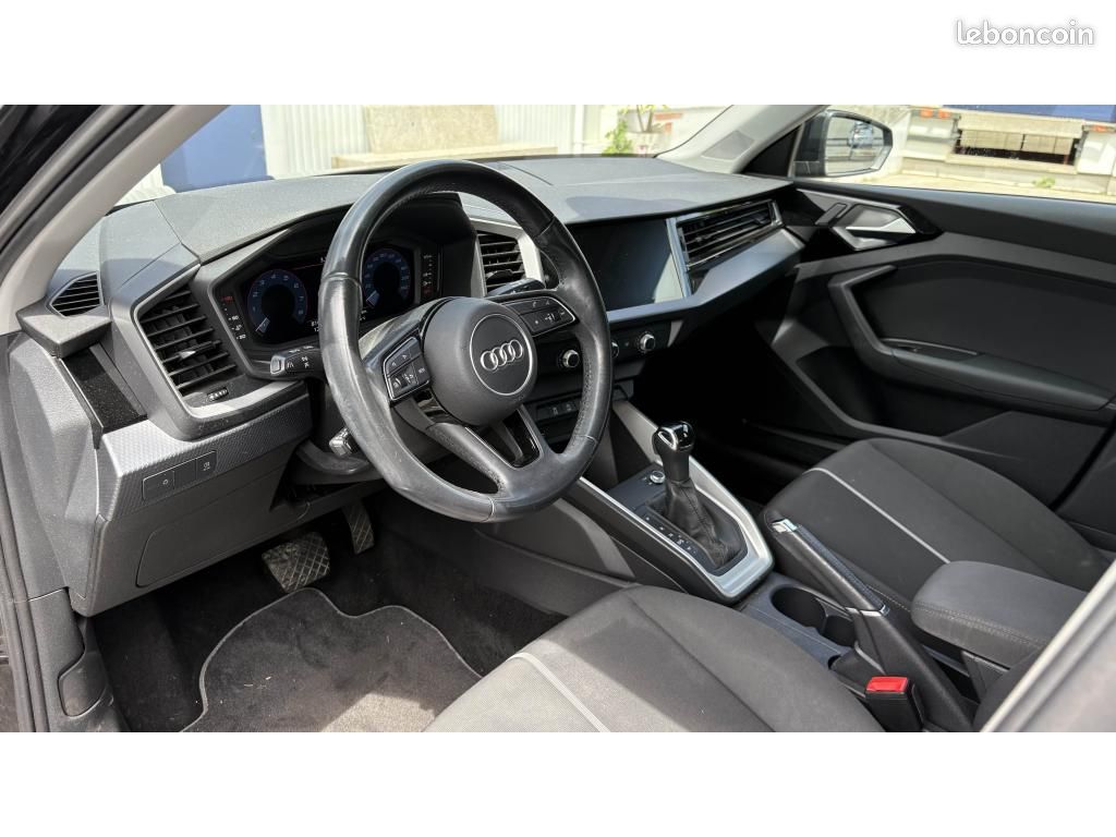 AUDI A1 Sportback - 1.0 30 TFSI 116ch Boite Auto Business line / Garantie 12 mois / Pneus AV neufs (image 17)