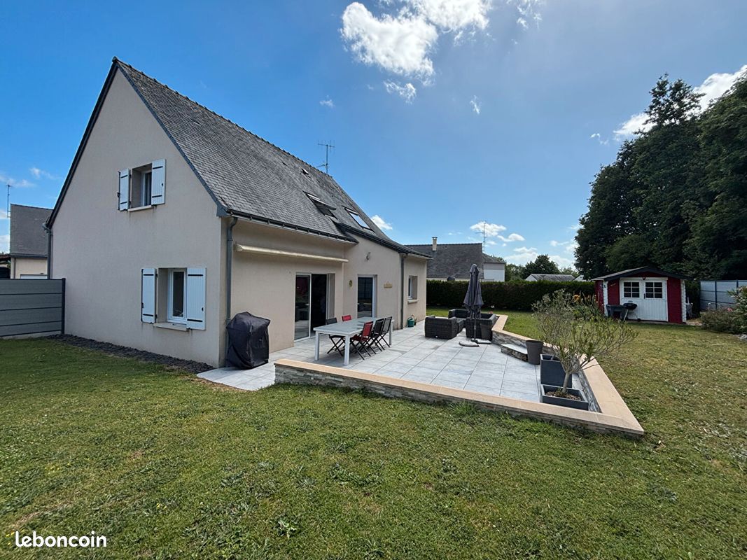 Maison 6 pièces 113 m² · à Segré-en-Anjou Bleu · 113 m² · 269 900 €