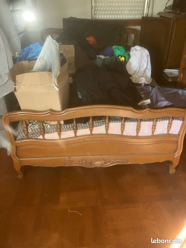 À vendre chevet lit armoire (image 2)