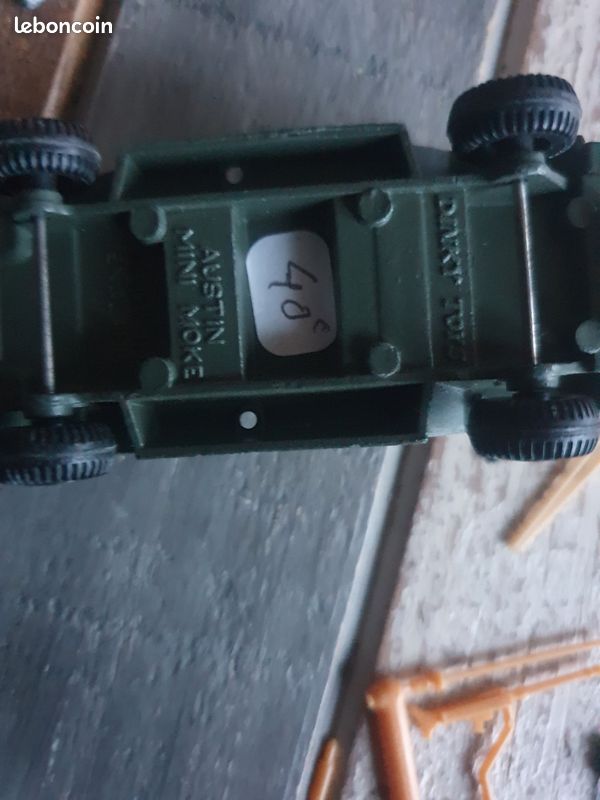 Collection De Véhicules Militaires Dinky Toys #4-5 Véhicules Militaires