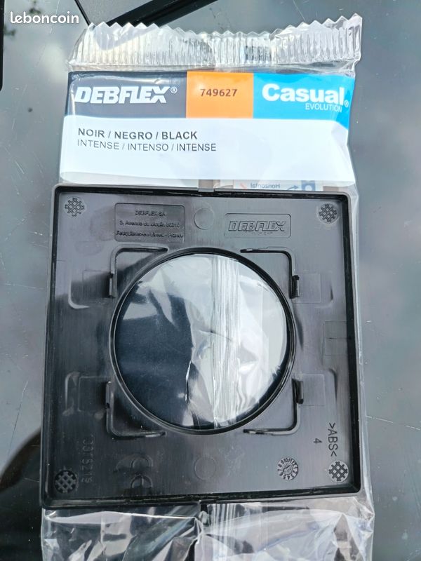 4 cache prise deblex (image 2)