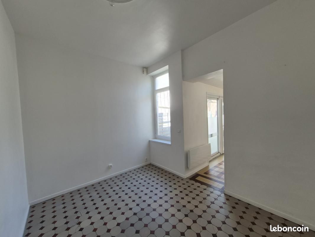 Appartement 1 pièce 34 m² · à Hénin-Beaumont · 34 m² · 490 €