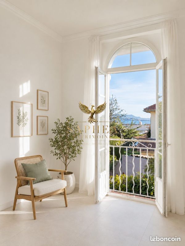 Maison 7 pièces 270 m² · à Bandol · 270 m² · 1 990 000 €