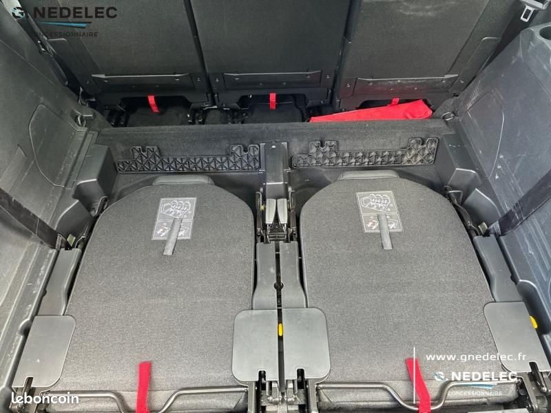 Peugeot 5008 1.5 BlueHDi 130ch S&S Active Pack EAT8 (image 13)