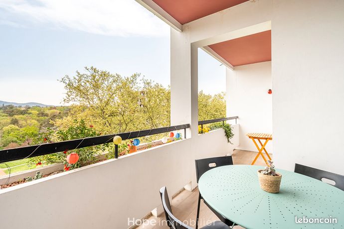 Appartement 4 pièces 99 m²