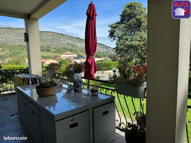 Maison 6 pièces 220 m²