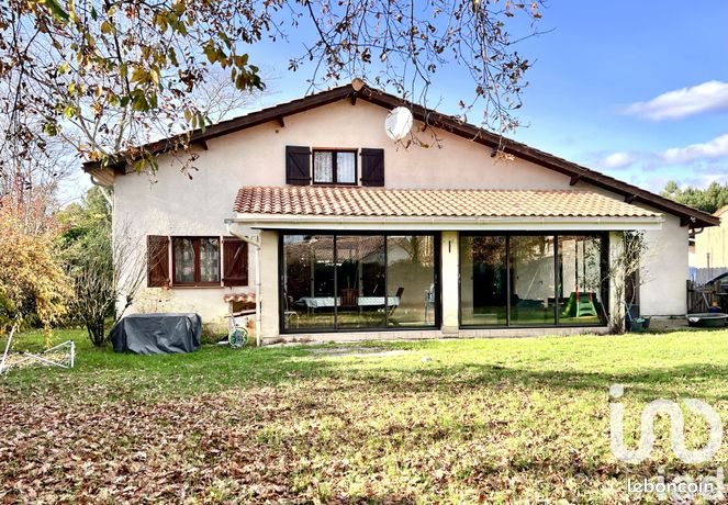 Maison 5 pièces 140 m²