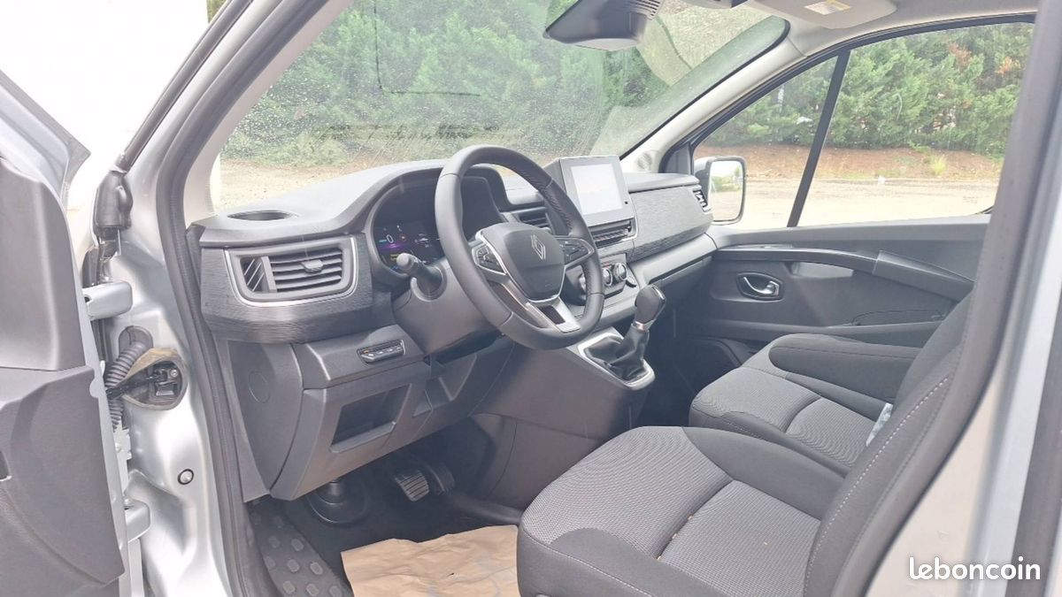 Renault trafic e tech electrique fg pap autonomie (image 11)