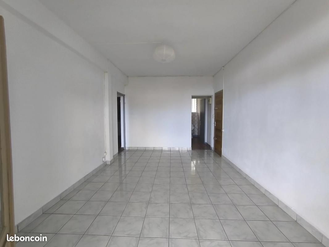 Appartement 3 pièces 54 m² · à Le Tampon · 54 m² · 665 €/mois