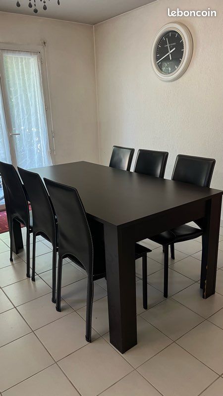 Table 6personnes (image 1)