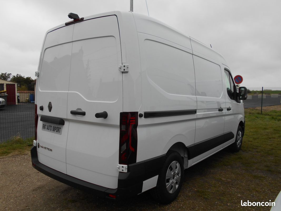 RENAULT MASTER IV NEUF 2.0 Blue DCi 150cv bvm6 3.5 T. EXTRA STOCK à 28408 HT (image 2)