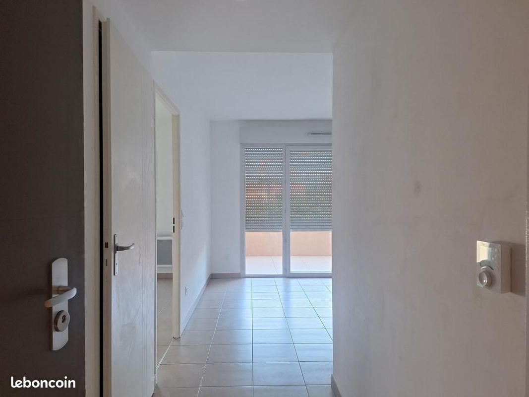 Appartement 2 pièces 39 m² · à Fréjus · 39 m² · 732 €/mois