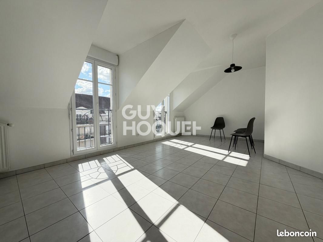Appartement 2 pièces 43 m² · à Ozoir-la-Ferrière · 43 m² · 890 €/mois