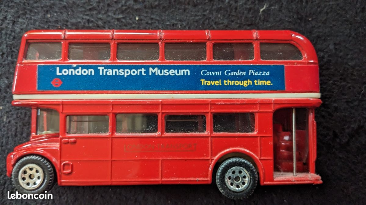 Autobus Miniature Corgi – Fabrication Hong Kong, Modèle D’occasion
