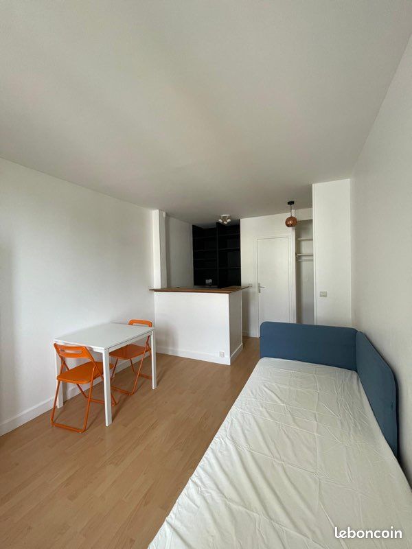 Appartement 1 pièce 19 m² · à Louveciennes · 19 m² · 700 €/mois