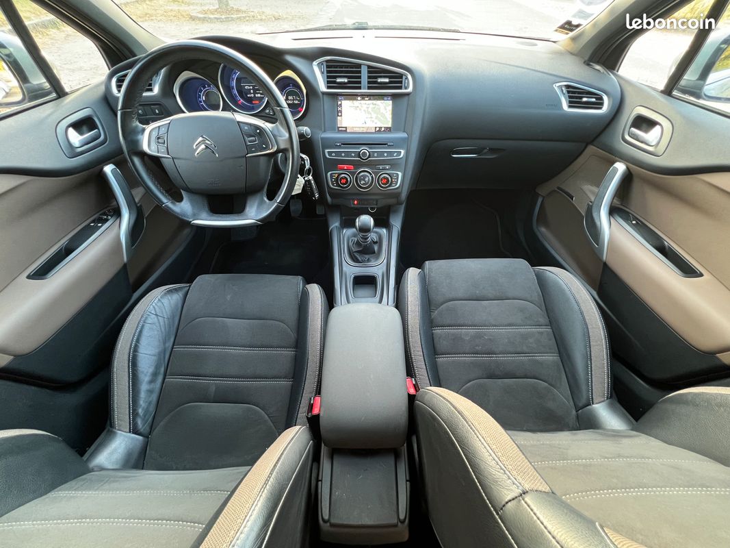 DS DS4 130Ch BVM6 So Chic / DISTRIBUTION REMPLACEE / ENTRETIEN A JOUR / ANDROID AUTO APPLE CARPLAY (image 3)