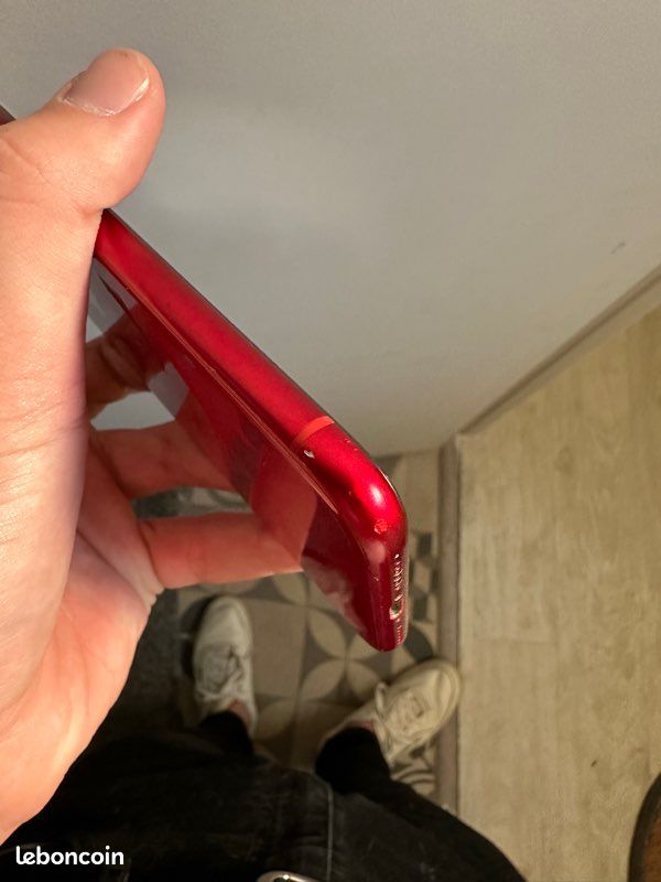IPhone XR 64gb (image 10)
