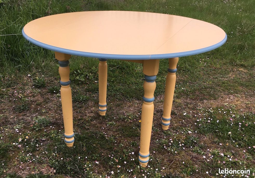 Table ronde (image 1)