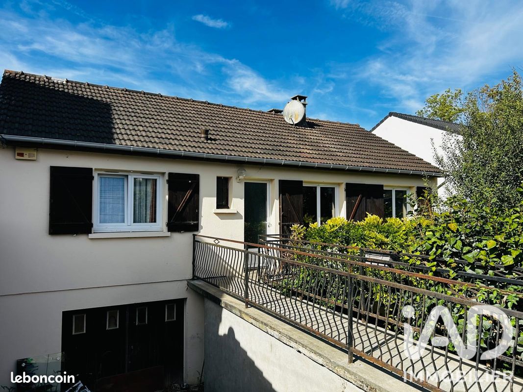 Maison 6 pièces 100 m² · à Égly · 100 m² · 275 000 €
