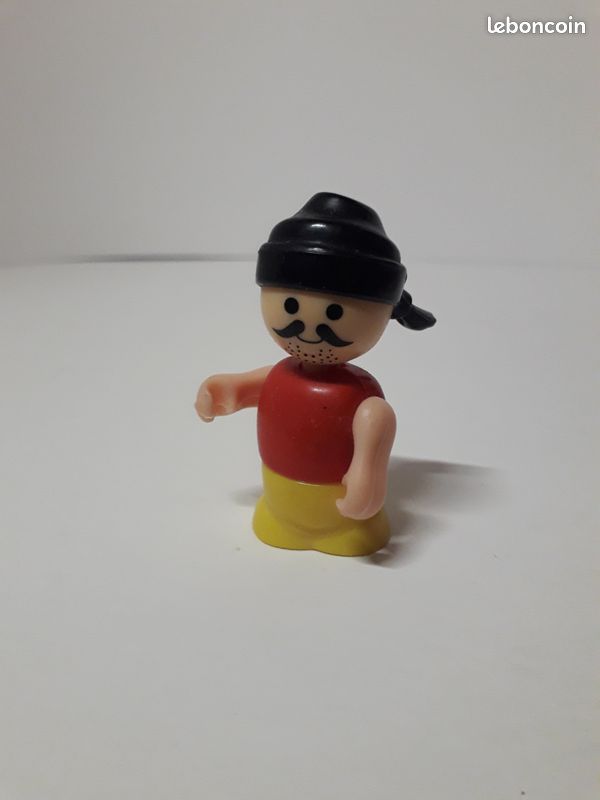 Personnage figurine pirate.. (image 1)