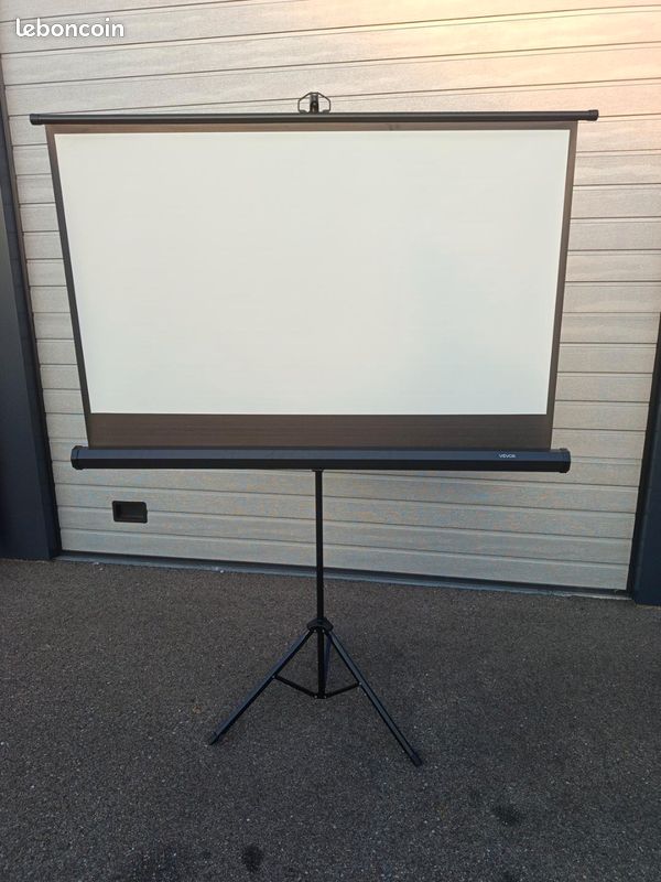 Écran de projection VEVOR 60 pouces avec trépied – 16:9 (image 1)