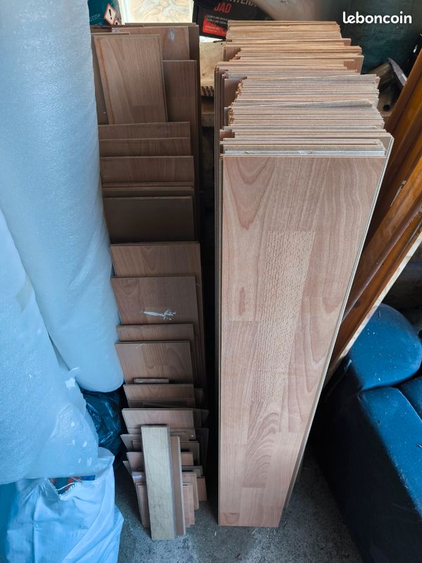 Parquet stratifié d'occasion (image 1)