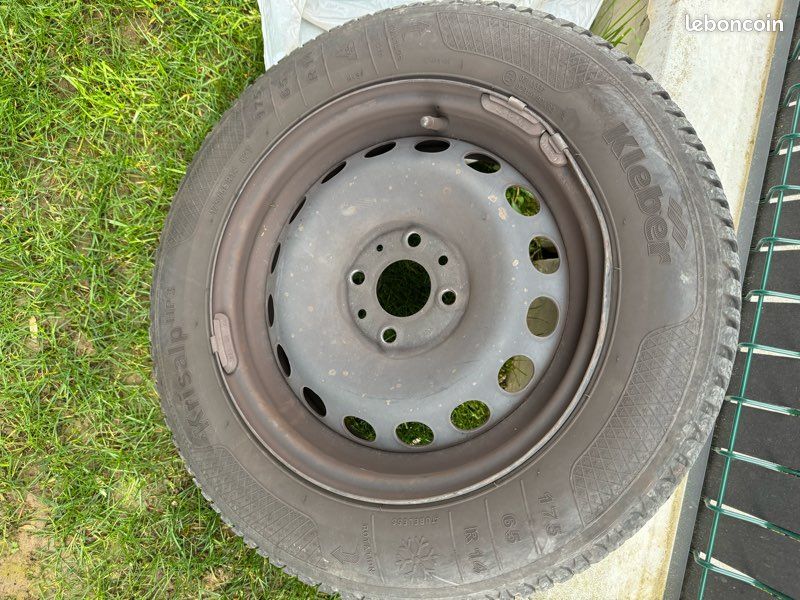 👉 4 roues complètes 175/65 R14 Kléber + jantes tôle – bon état (image 2)