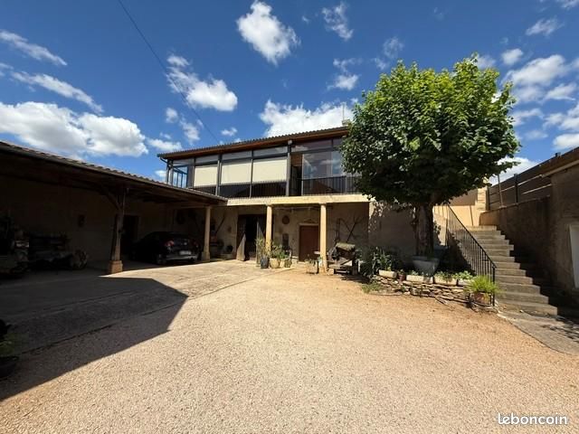 Maison 4 pièces 104 m² · à Chânes · 104 m² · 810 €