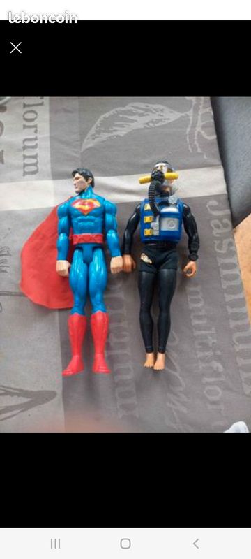 Vend personnage superman et plongeur (image 1)