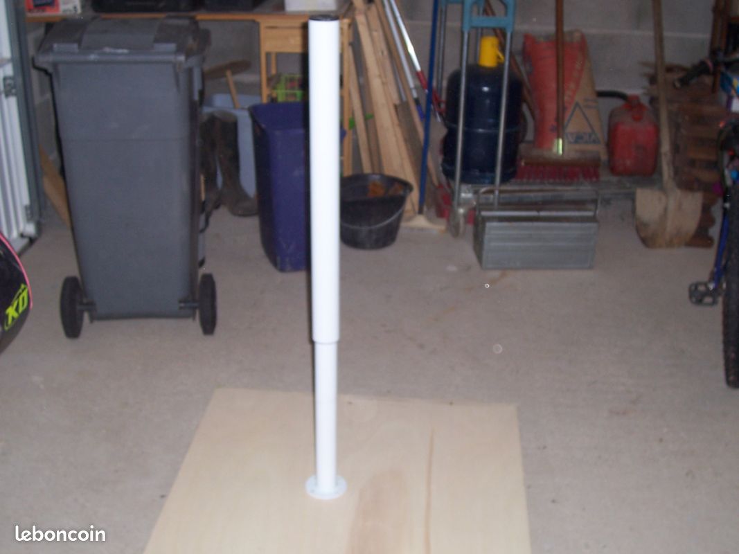 Pied reglable pour plan de travail cuisine (image 3)