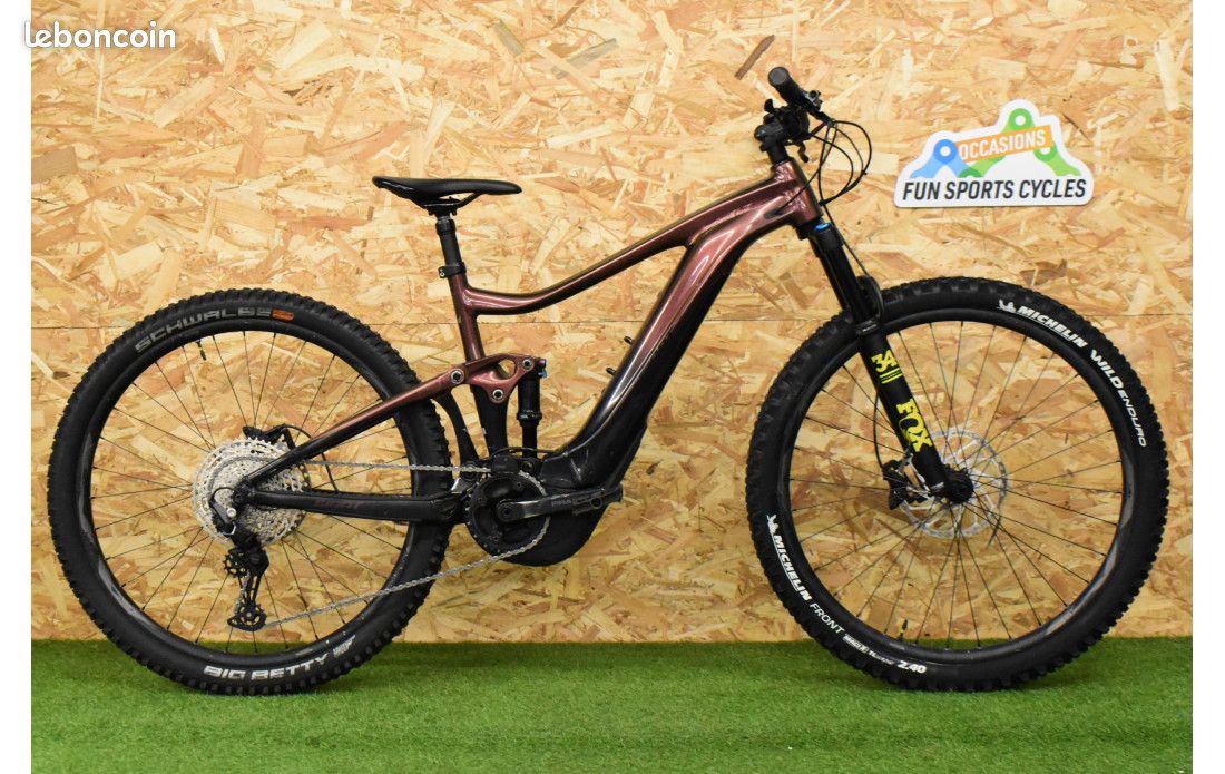 Electrique Giant Giant Road E Pro GIANT REVOLT E+ PRO 2020