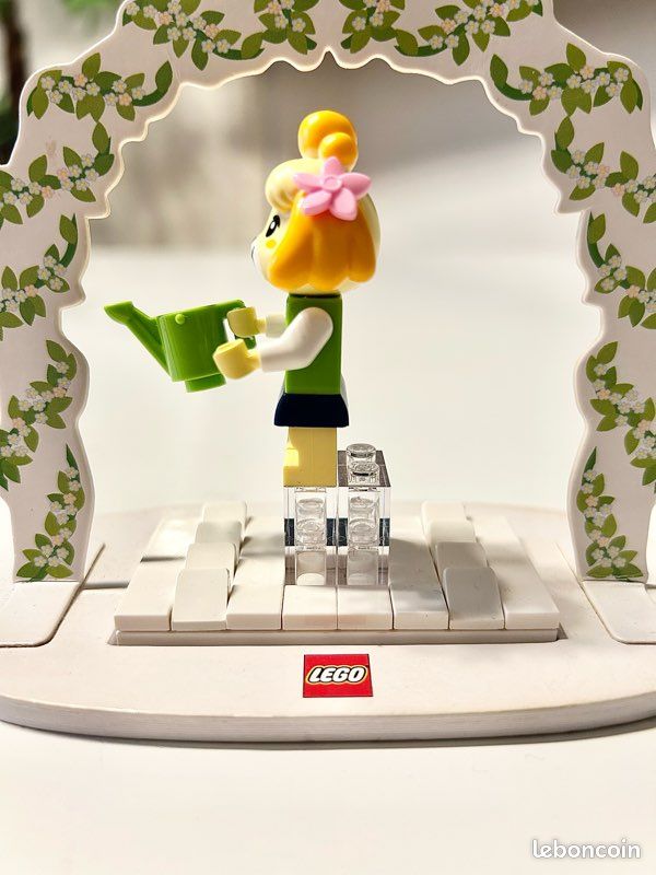LEGO Animal Crossing - Figurine Marie (Isabelle) - ani003 - Complet (image 3)