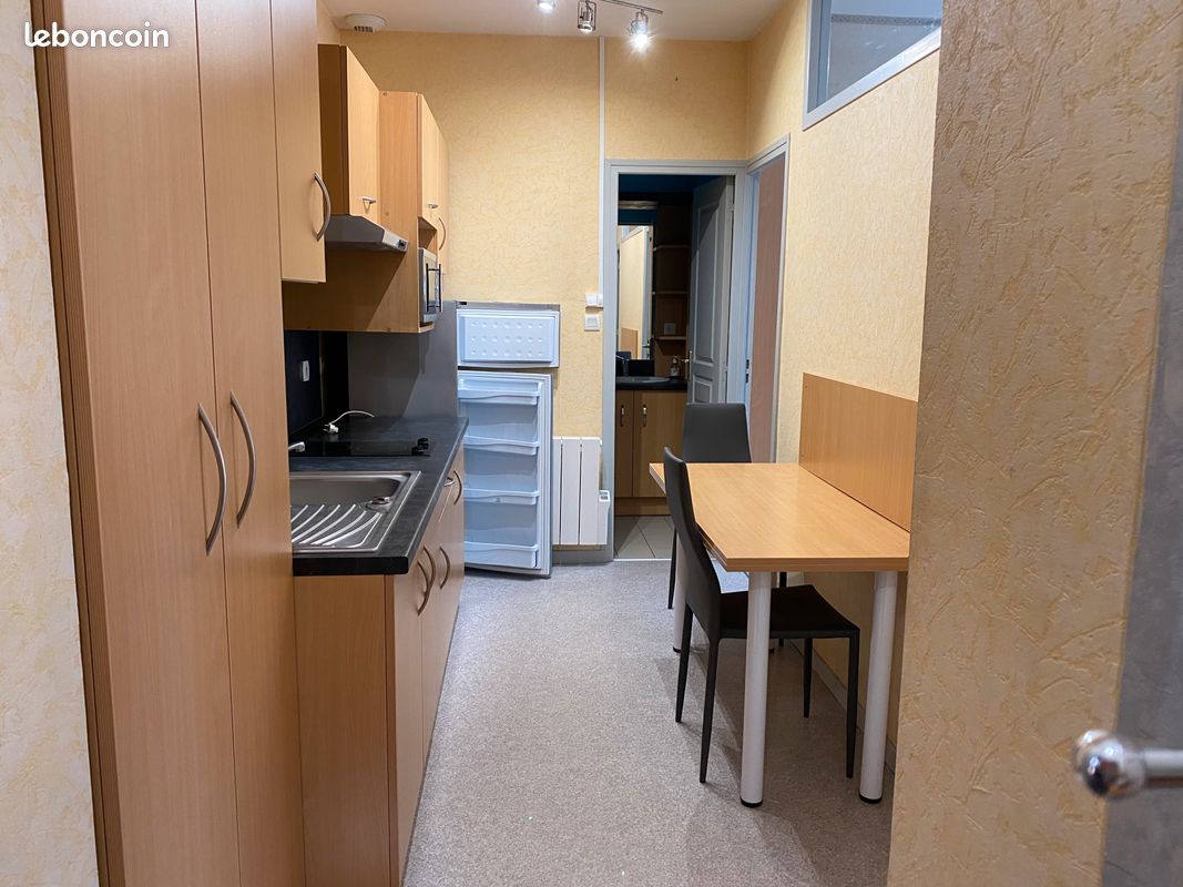 Appartement 3 pièces 40 m² · à Saint-Étienne · 40 m² · 460 €