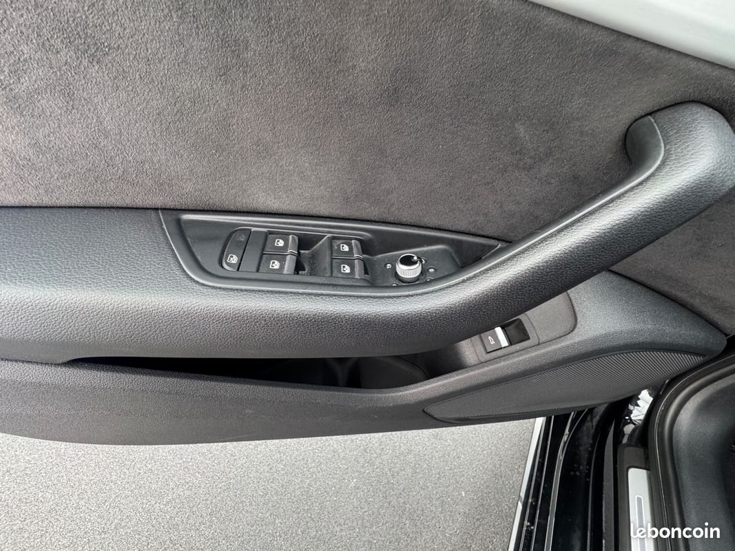 AUDI A4 Avant 40 TDI 204 S tronic 7 S line + Matrix LED + Pack Noir + Sieges electr. Massants + Pack Assit route (image 14)