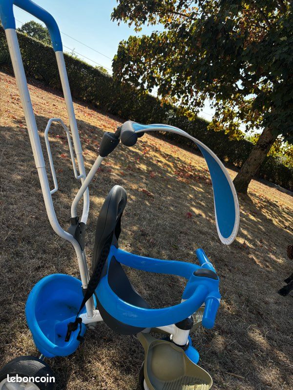 Vélo / tricycle Smoby pour enfant (image 1)