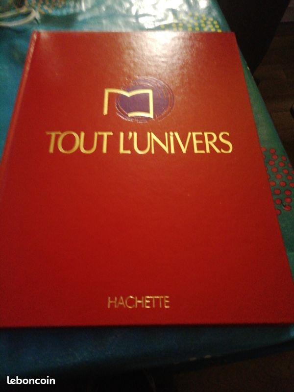 Tout l'univers compelt 15 liver (image 1)