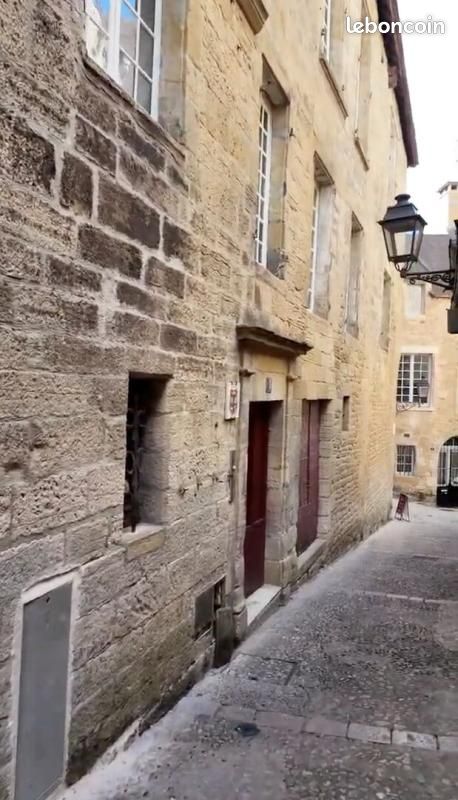 Immeuble 2 pièces 415 m² · à Sarlat-la-Canéda · 415 m² · 996 500 €