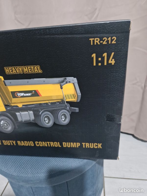 Top Race Camion à Benne Télécommandé 6 Canaux – Échelle 1:18 Avec Lumières Et Son – Pour Enfants Dès 5 Ans