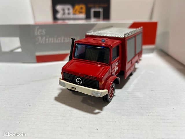 Modèle Réduit Solido N°77 - Fourgon De Pompier Mercedes LP1217 - Échelle 1/50 + Fascicule - Occasion Collector